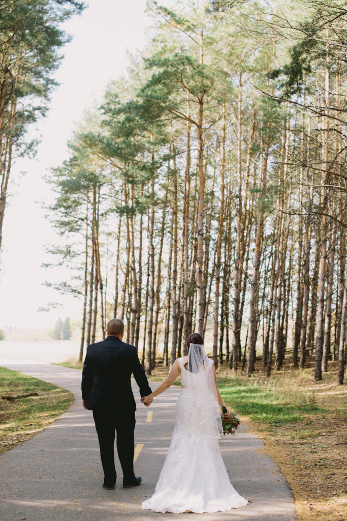 Tammy & Matt's Barn Wedding - Amanda Douglas Events 